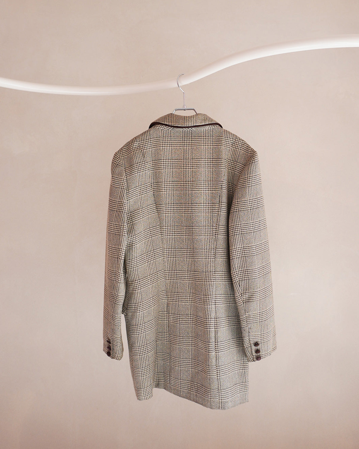 チェック柄ブラウンジャケット