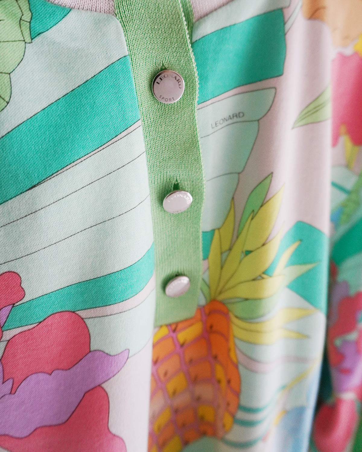 レオナールスポーツ 常夏プルオーバー