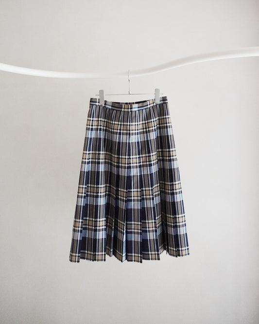 アクアスキュータム プリーツスカート