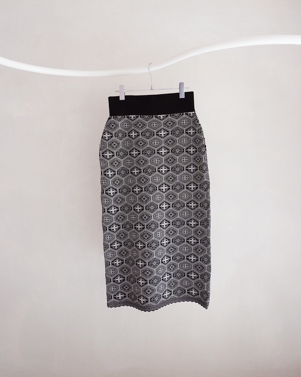 KIKU tight skirt black