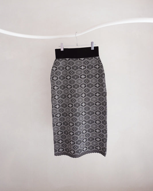 KIKU tight skirt black