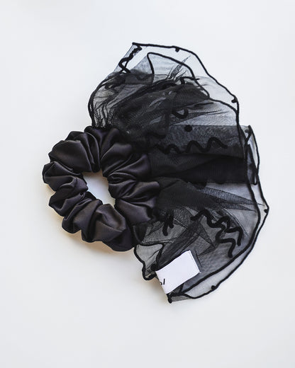Tulle scrunchie