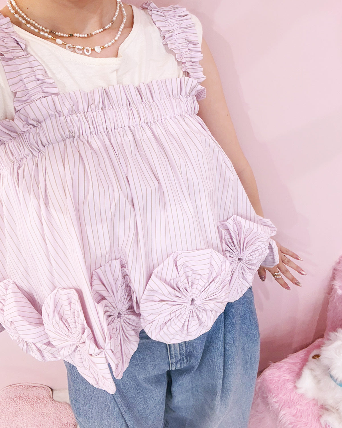 sign skirt tops