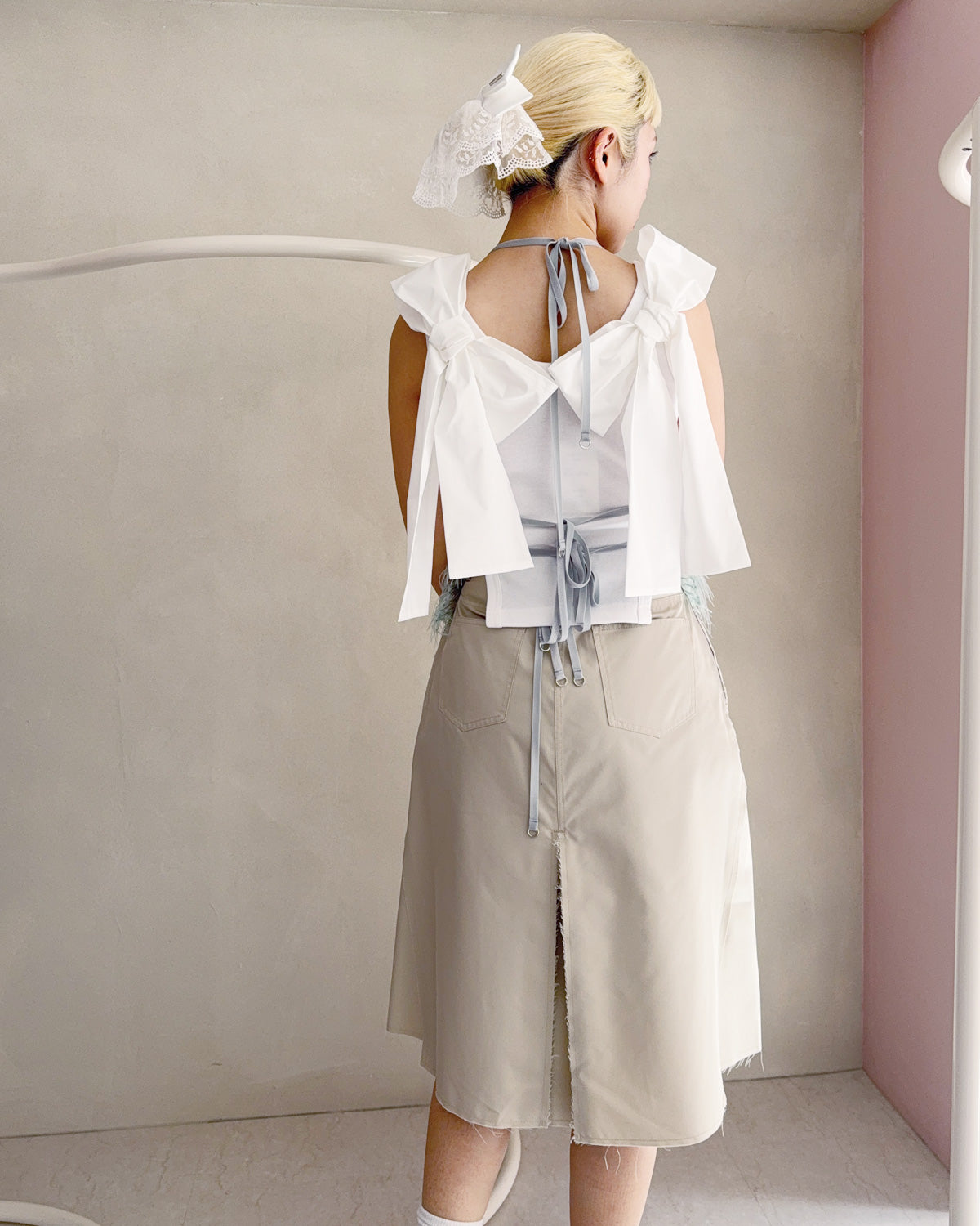 back ribbon tank