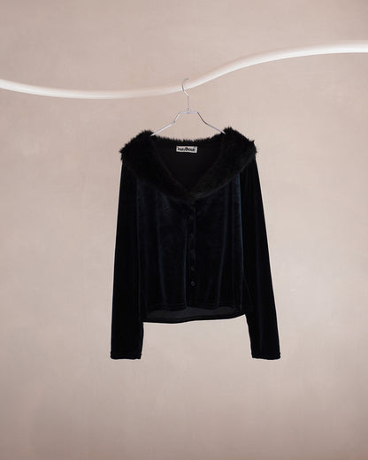 ふわふわ襟のカーディガン