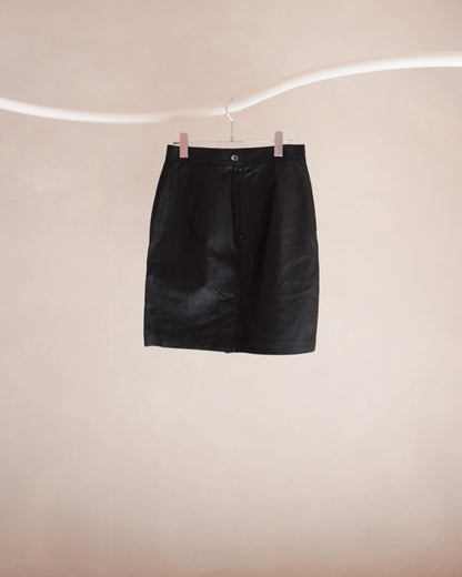 レザーミニスカート