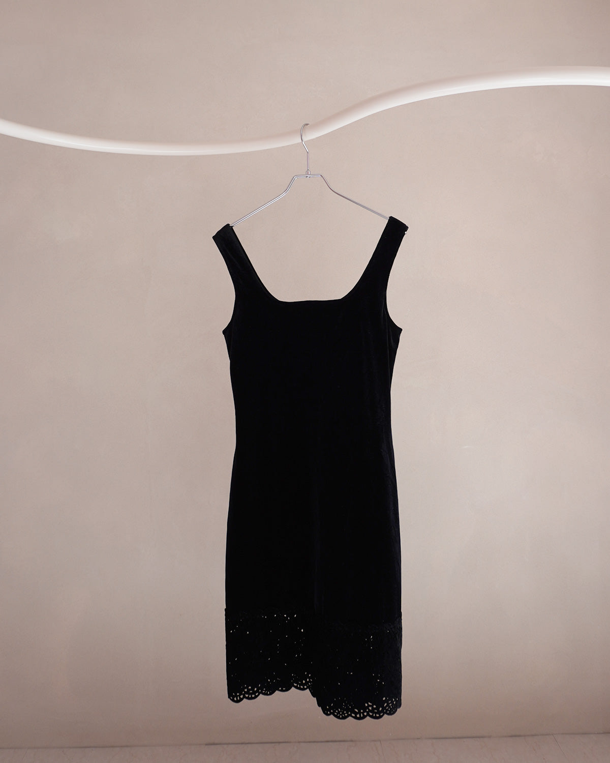 ベロアスカラップノースリーブワンピ