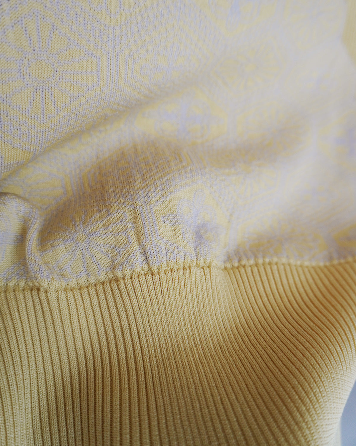KIKU turtleneck yellow