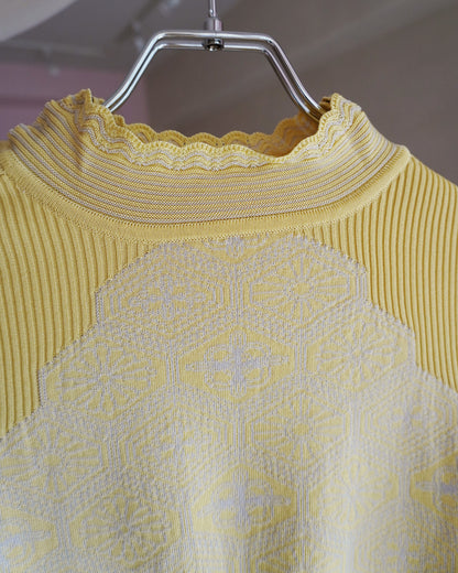 KIKU turtleneck yellow