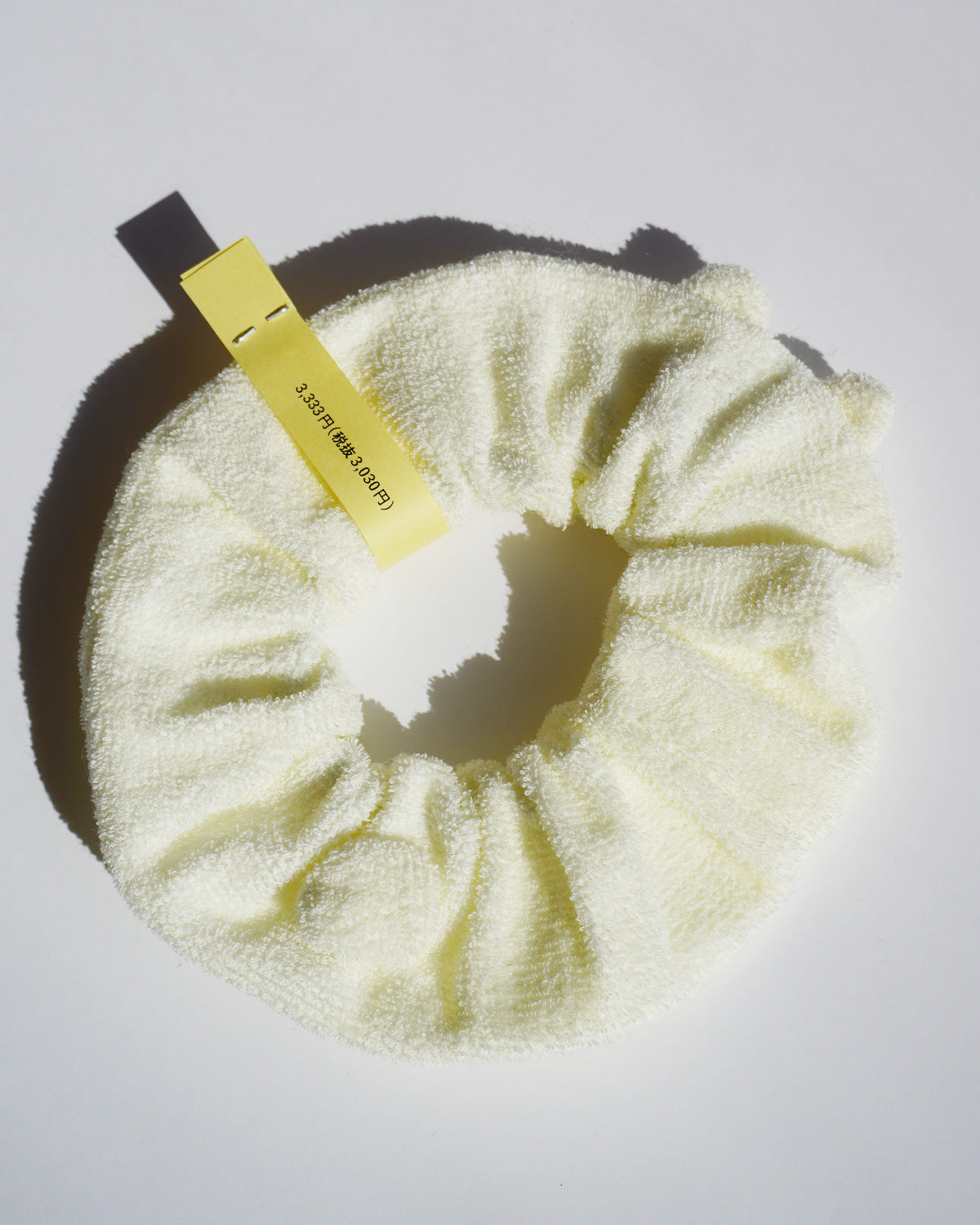 ねこのてづくりシュシュ