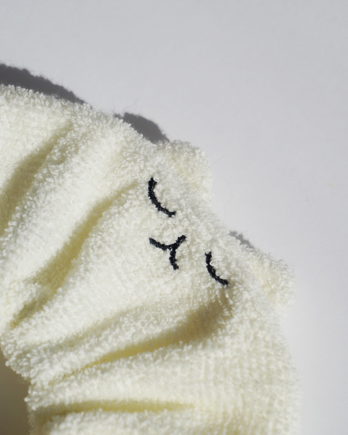 ねこのてづくりシュシュ