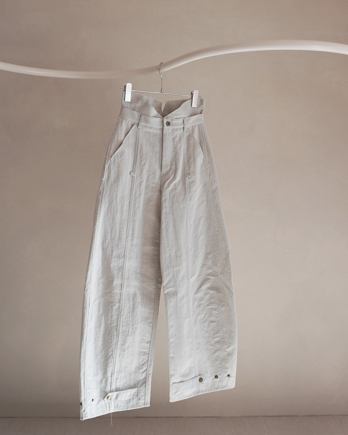 Military shrink pants Greige