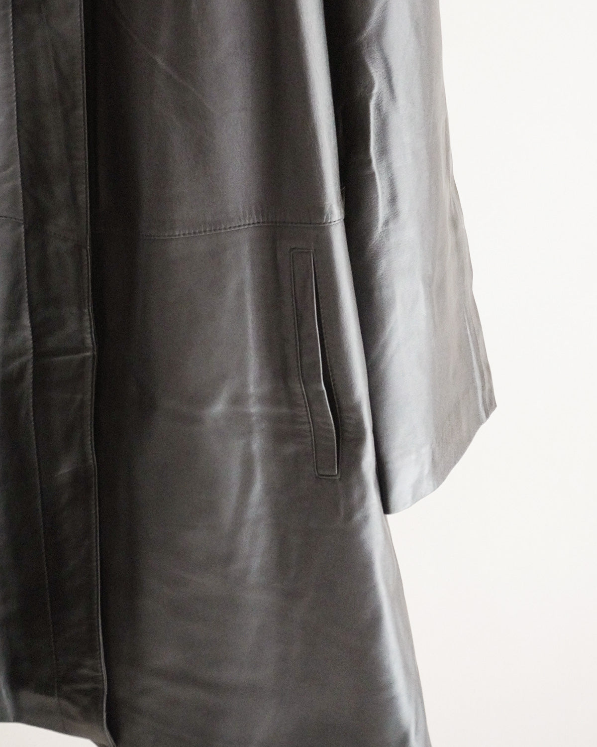 ブラックレザーコート