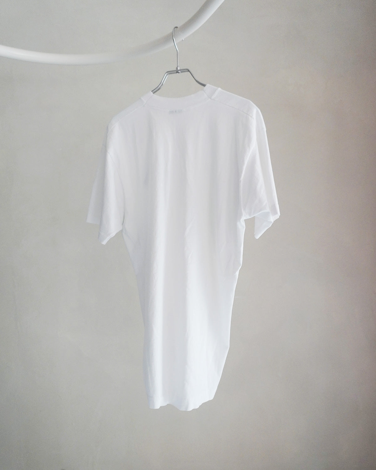 Remake T-front (white)