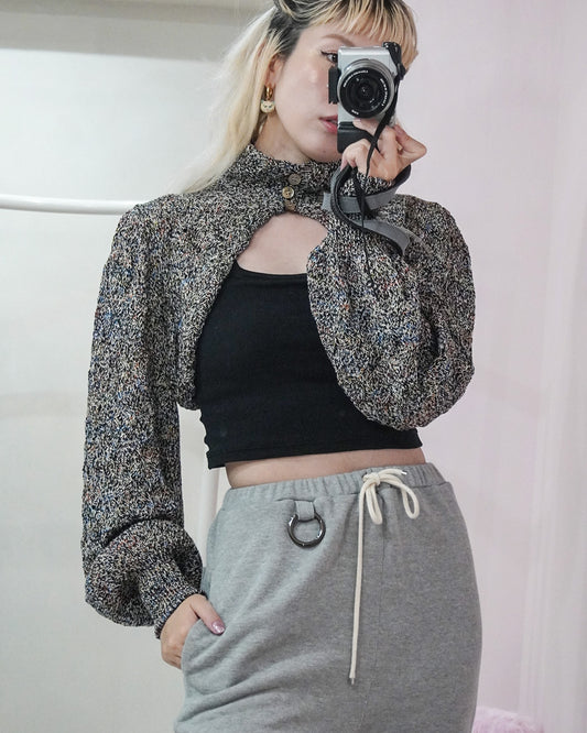 Cropped wavy knit cardigan