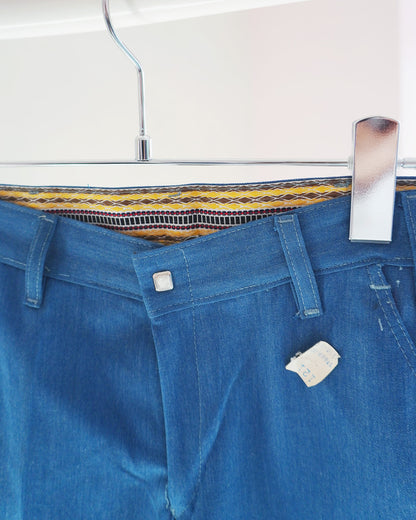 ちょっとお尻が小さいベルボトム