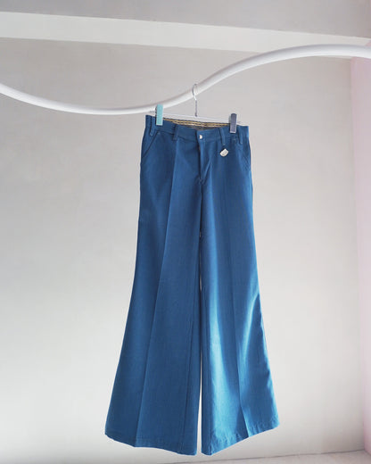 ちょっとお尻が小さいベルボトム