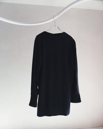 ゴールドボタンシャツ