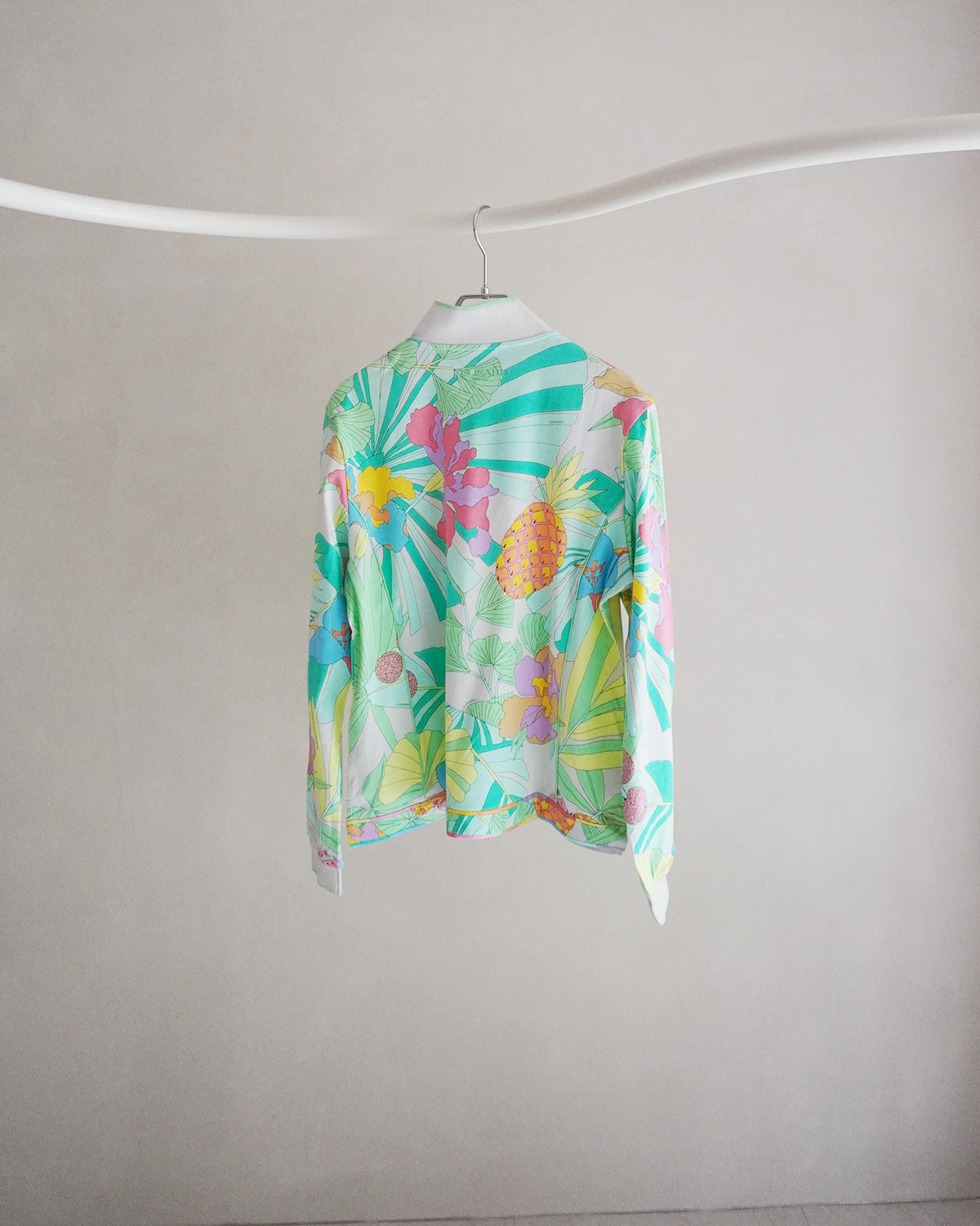 レオナールスポーツ 常夏プルオーバー