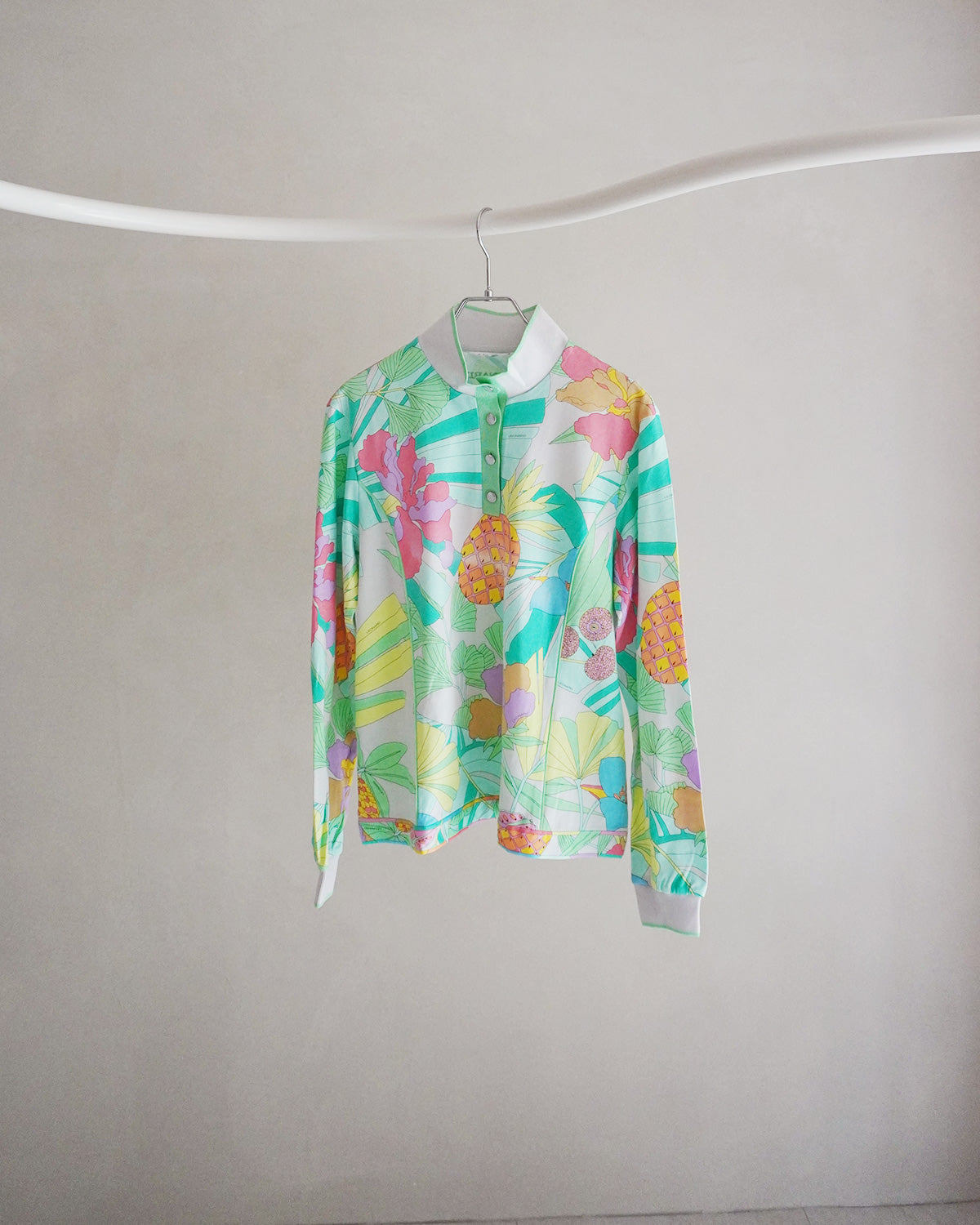 レオナールスポーツ 常夏プルオーバー