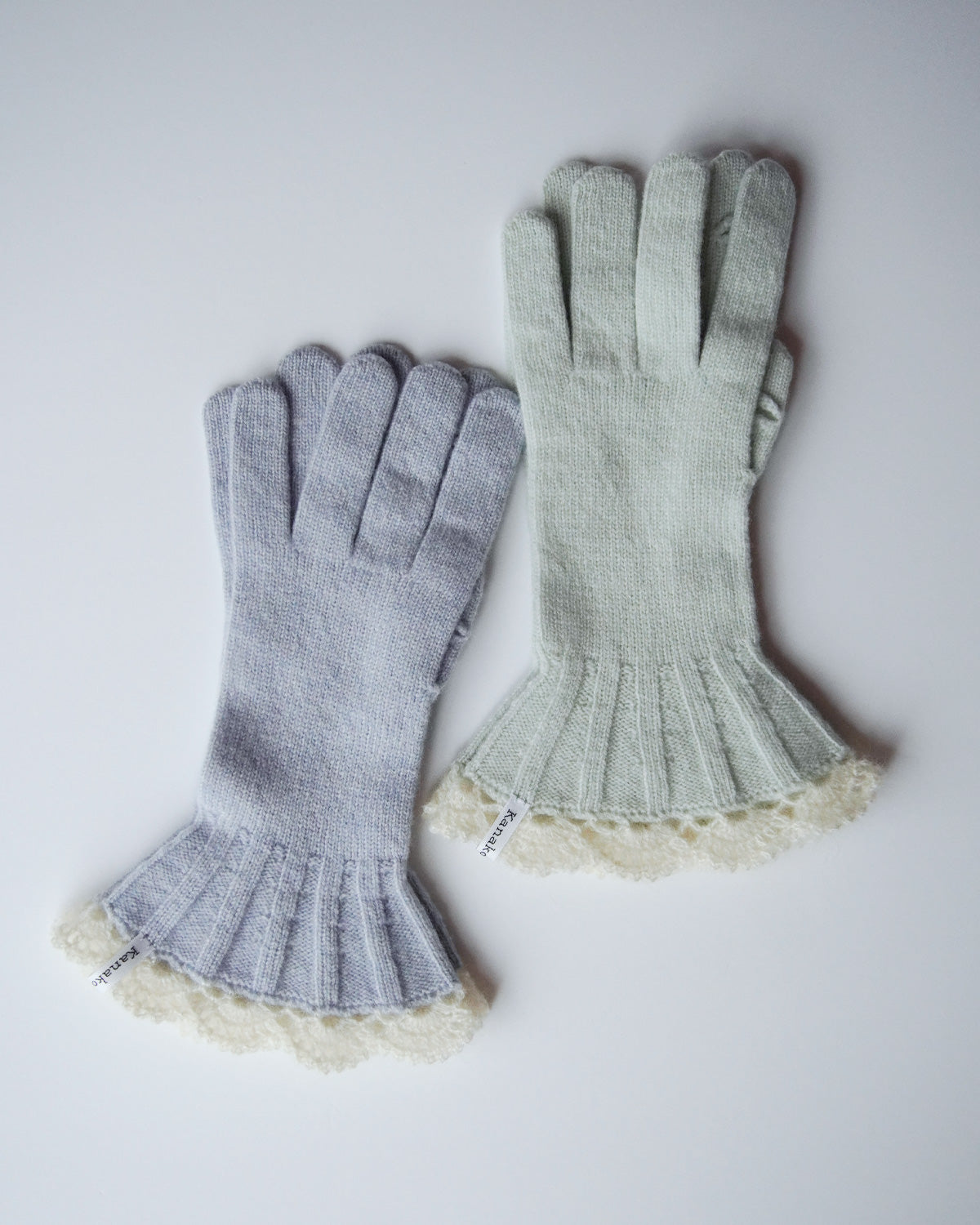 Ruffle Knit Gloves