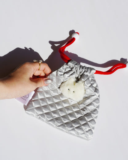 ちいさなねこのてづくりぬいぐるみ巾着