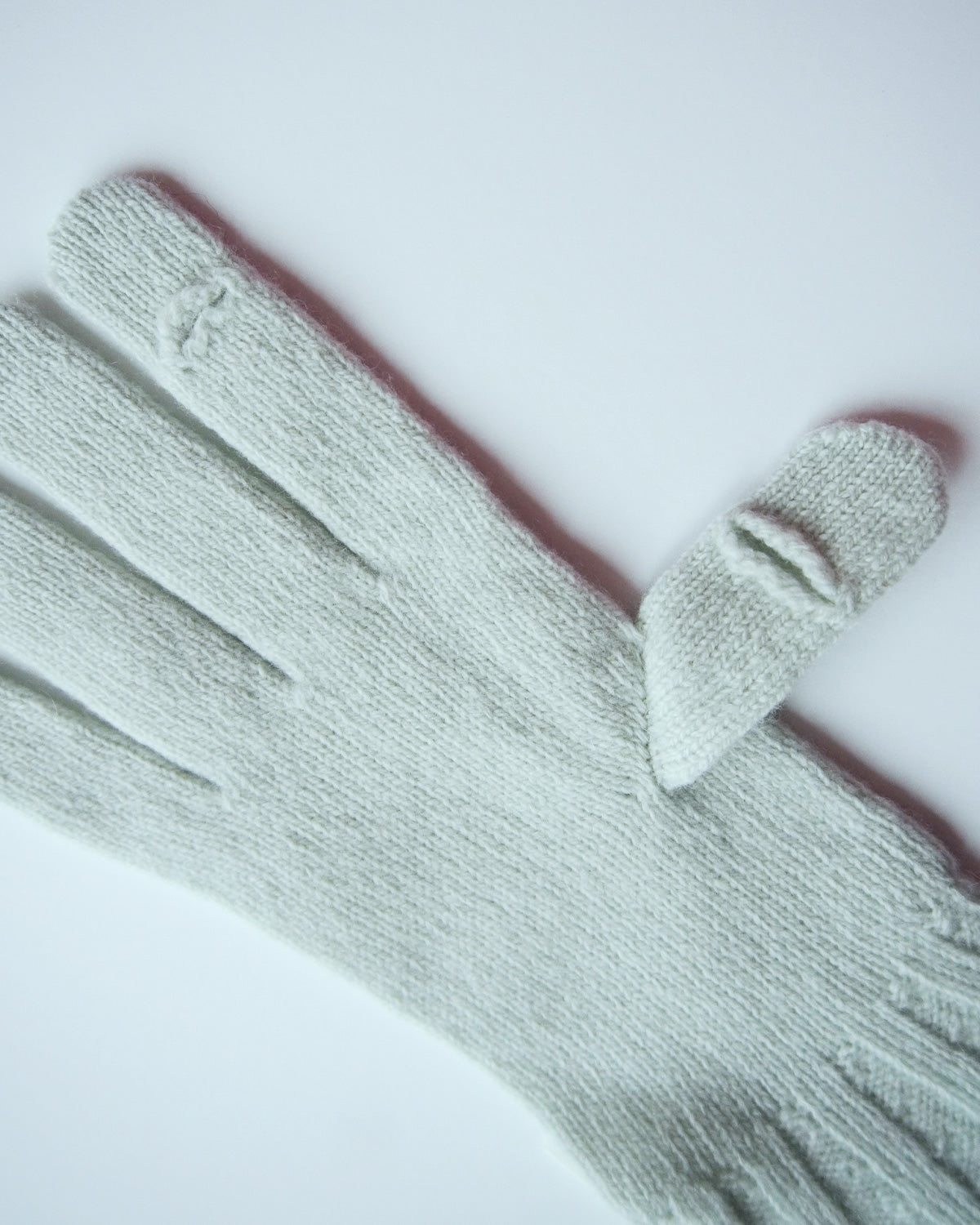 Ruffle Knit Gloves