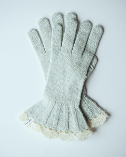 Ruffle Knit Gloves