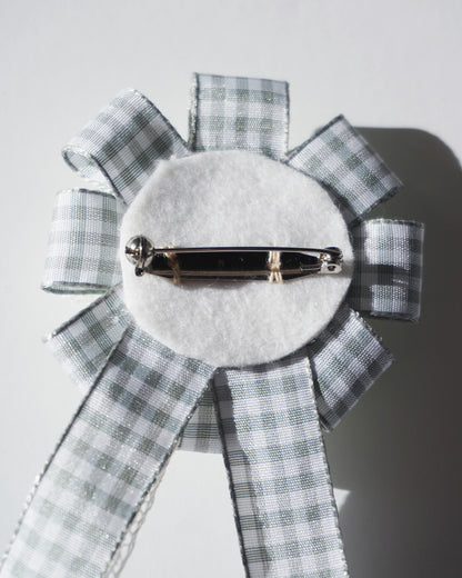 Flower Ribbon Brooch 【gray check】