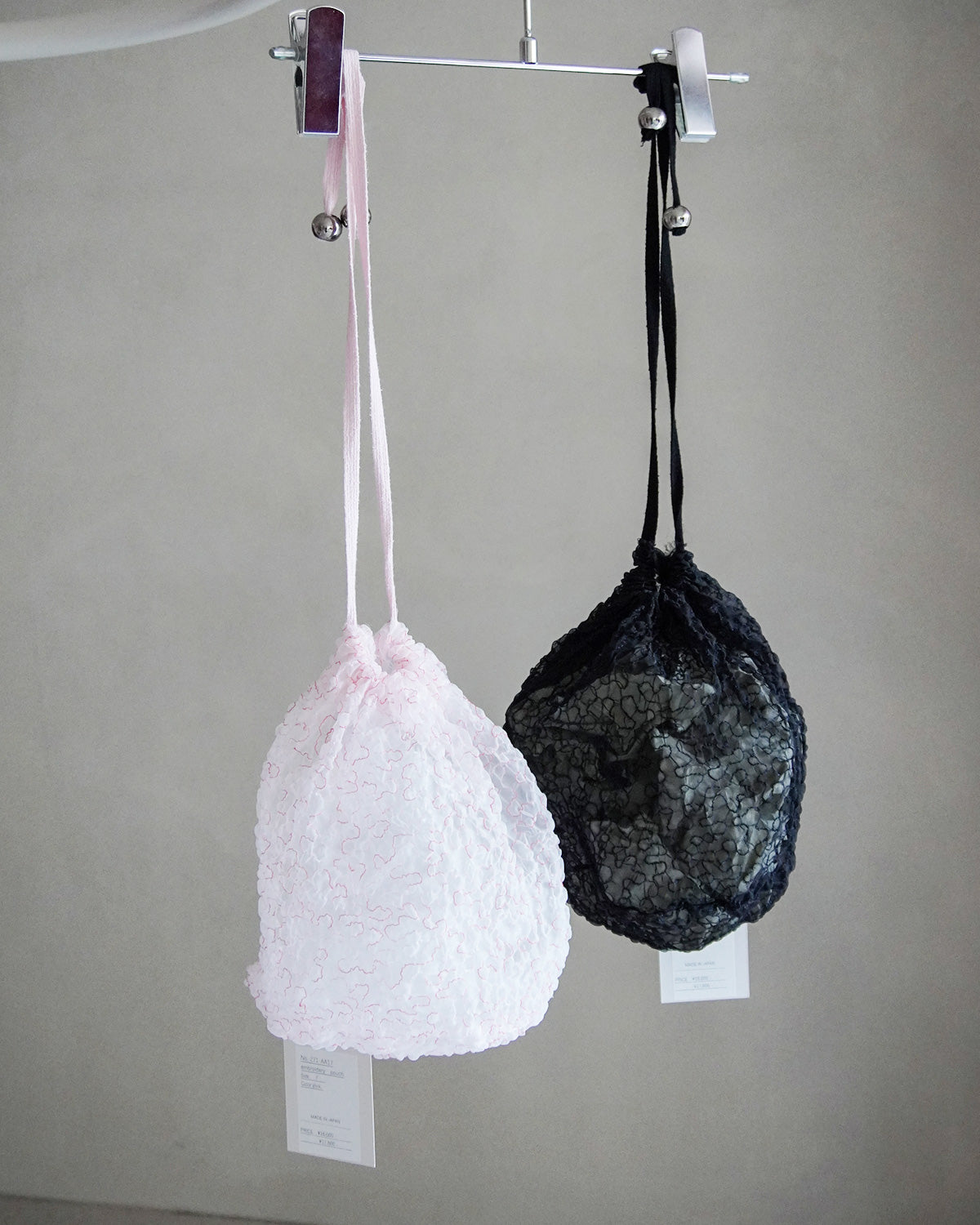【4月お届け予約商品】embroidery pouch