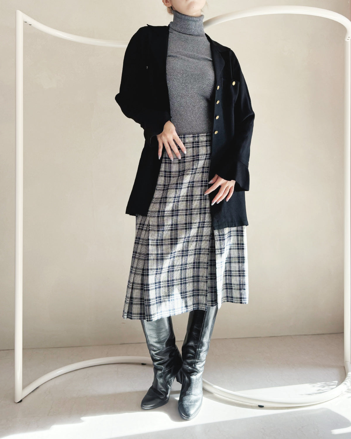 ゴールドボタンシャツ