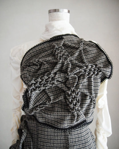 Patch smocking bustier