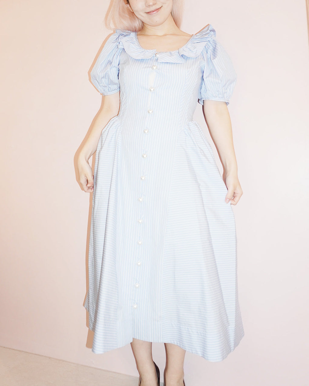 Kanako Tamura リボン付きホワイトタンクトップ Kanako Tamura リボン付きホワイトタンクトップ White Embroidered