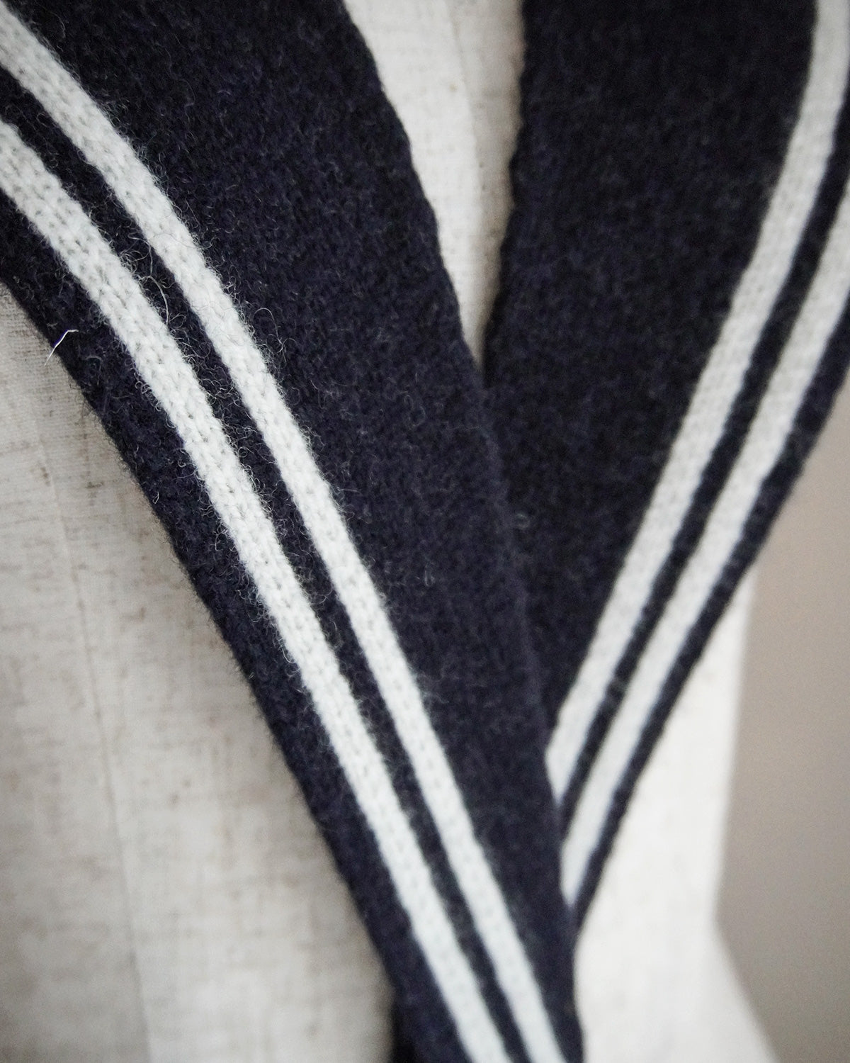 Knit sailor collar