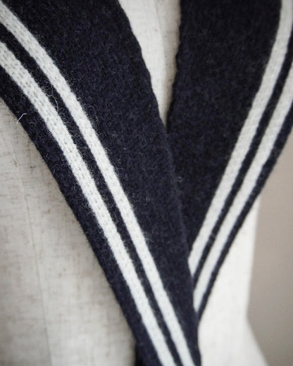 Knit sailor collar