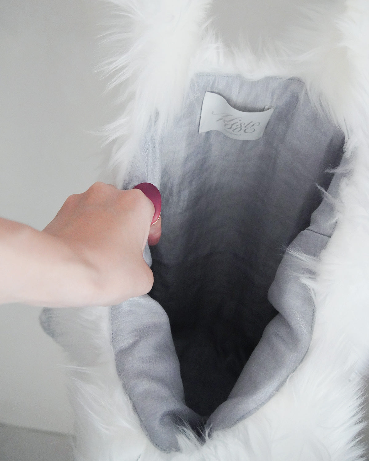 ディープレースファーバッグ