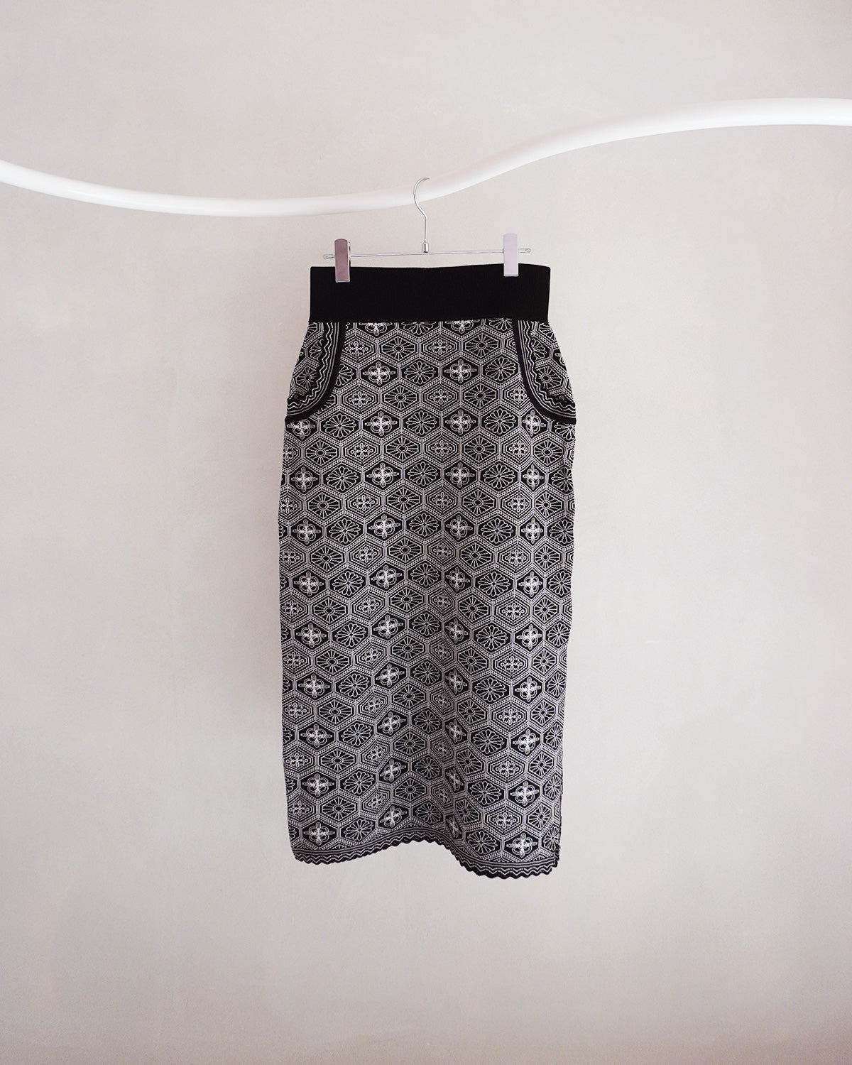 KIKU tight skirt black