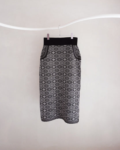 KIKU tight skirt black