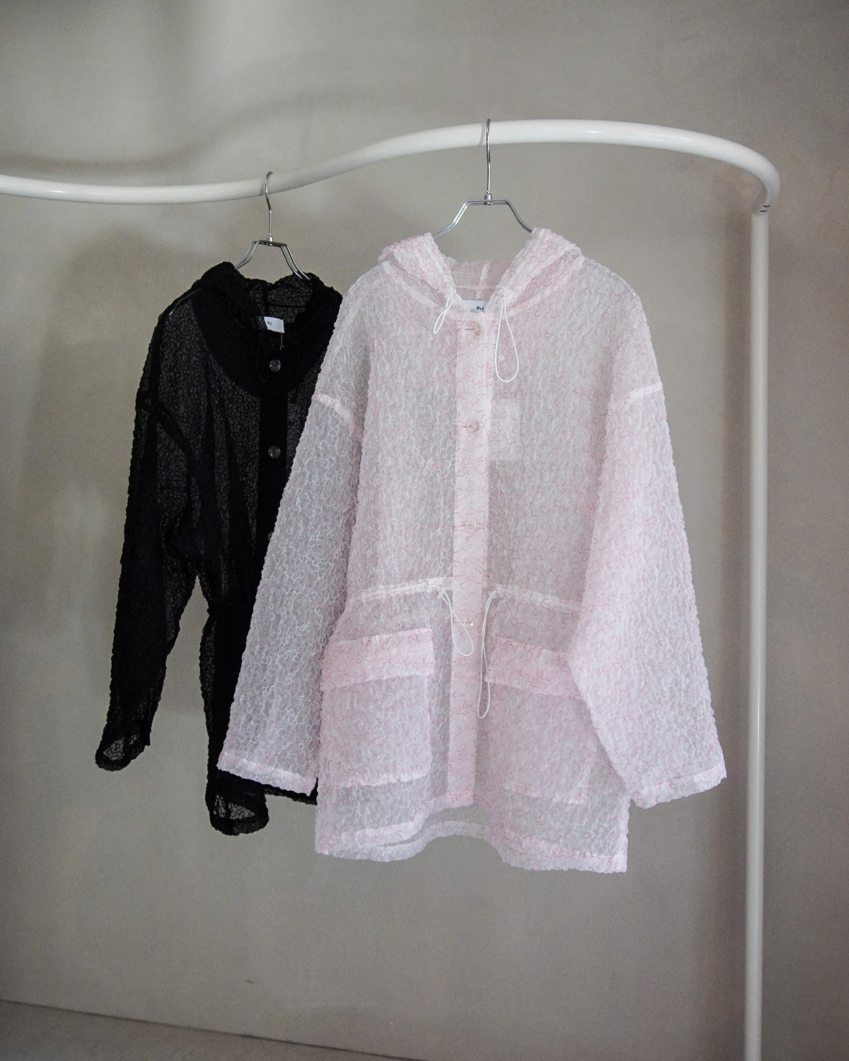 【3月お届け予約商品】embroidered hoodie
