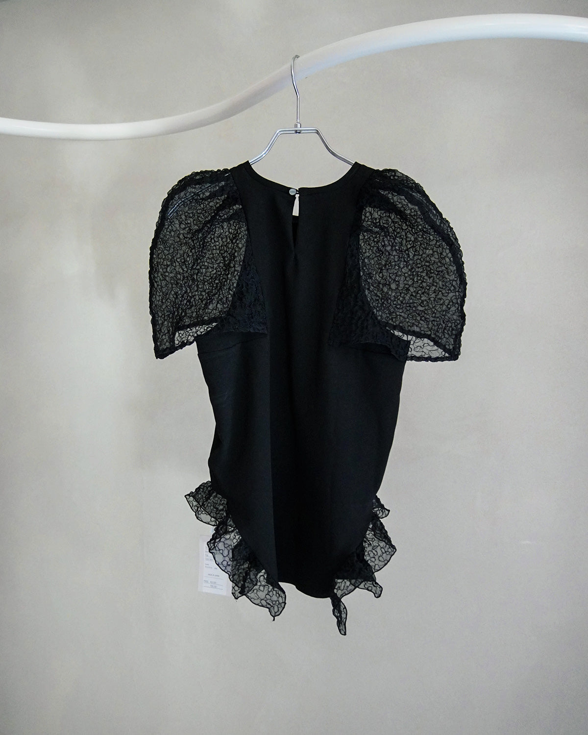 【3月お届け予約商品】embroidered puff sleeve top